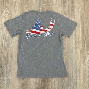 Ocean + coast American flag Gray Graphic T-Shirt